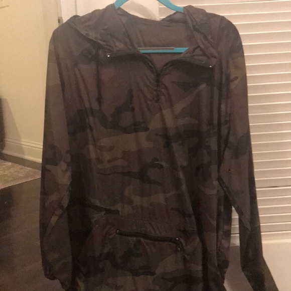 Pacsun Camo Windbreaker - Picture 2 of 2